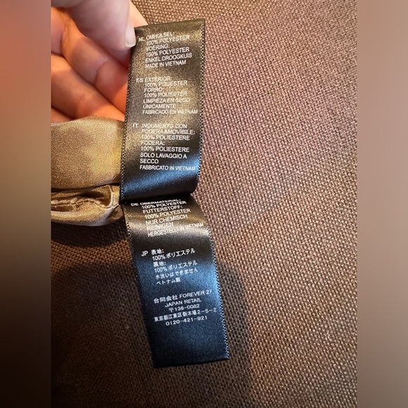 FOREVER 21 Women's Size M Classy Formal Pleated Beige Shift Dress NWT - Picture 7 of 10